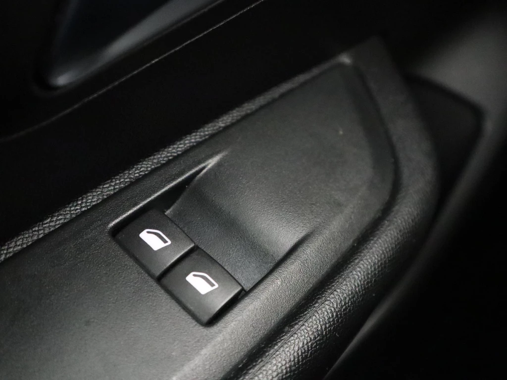 Peugeot 208 – foto 30