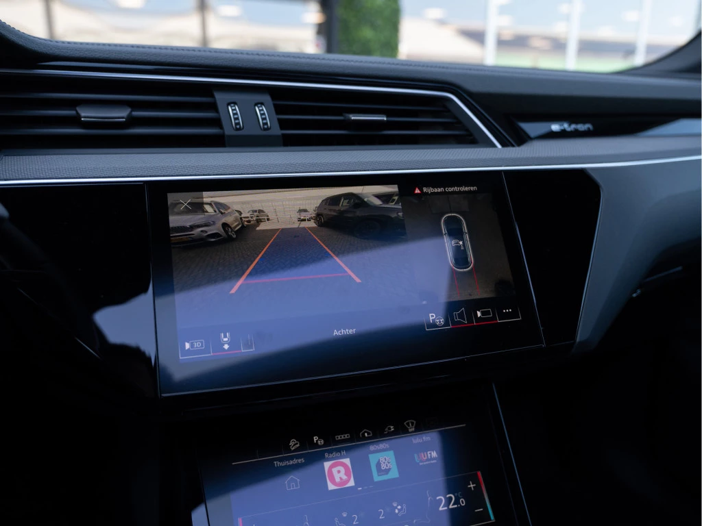 Audi Q8 Sportback e-tron – foto 36