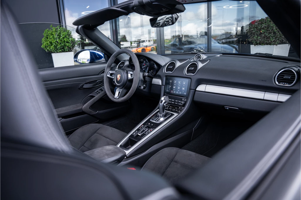 Porsche 718 – foto 14