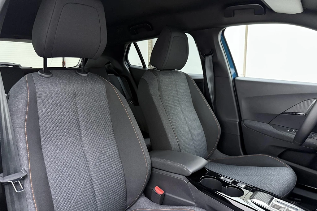 Peugeot e-2008 – foto 13