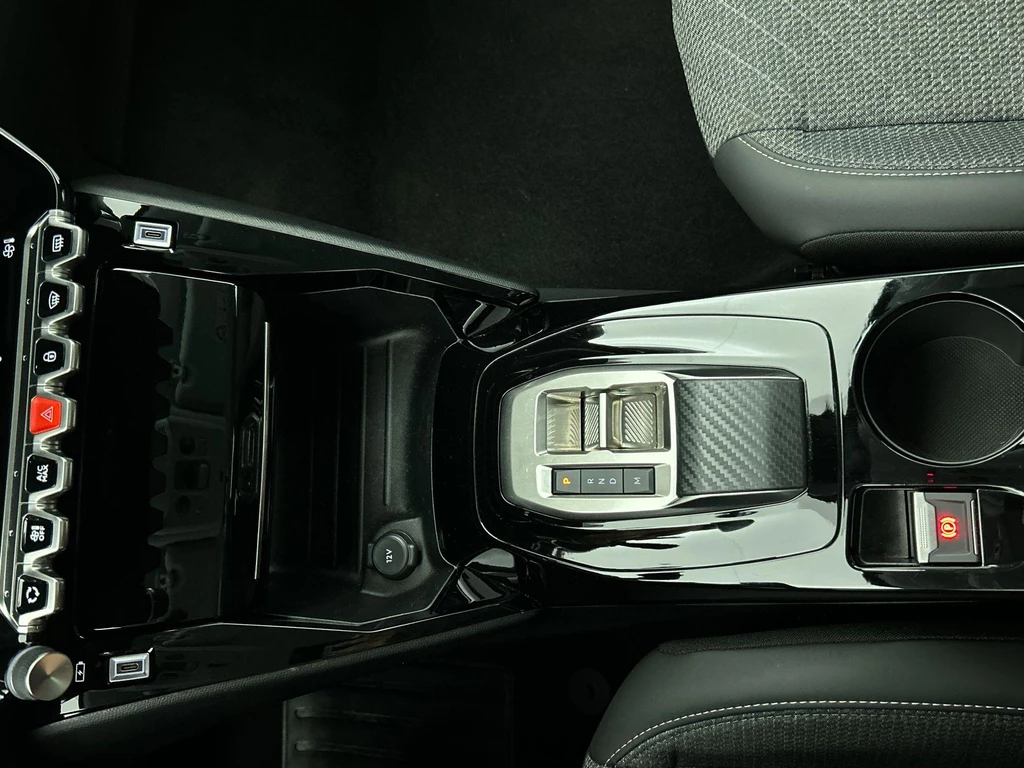 Peugeot 208 – foto 27