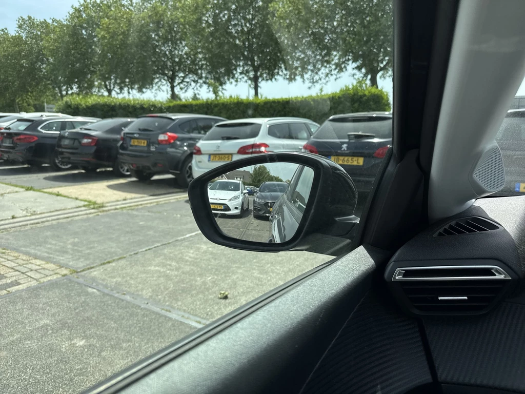 Peugeot 208 – foto 15