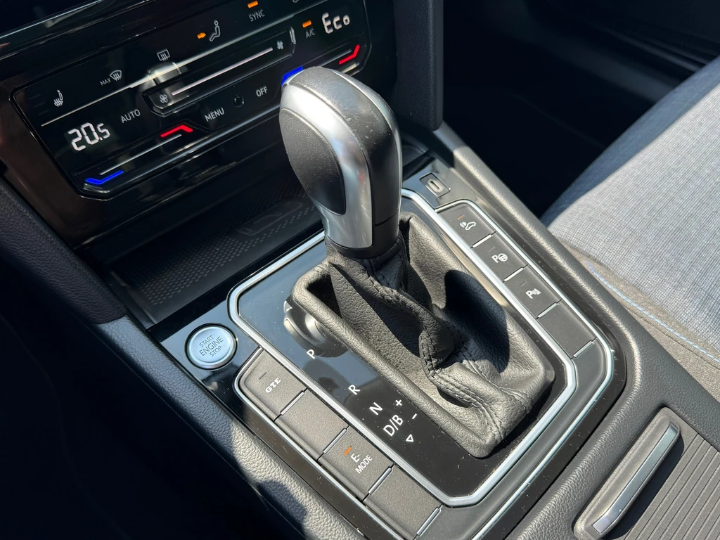 Volkswagen Passat – foto 21