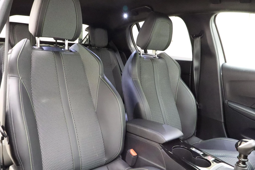 Peugeot 208 – foto 11