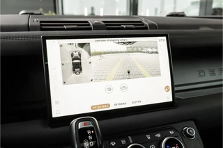 Land Rover Defender – thumbnail 19