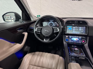 Jaguar F-PACE – thumbnail 13