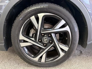 Toyota C-HR – thumbnail 11