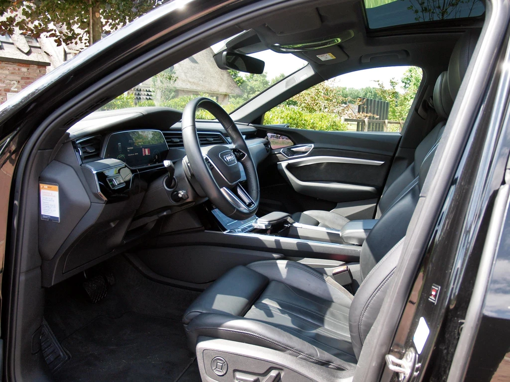Audi e-tron – foto 11