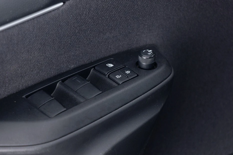 Toyota Yaris – foto 12