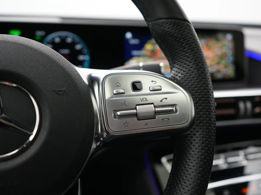 Mercedes-Benz EQC – foto 34
