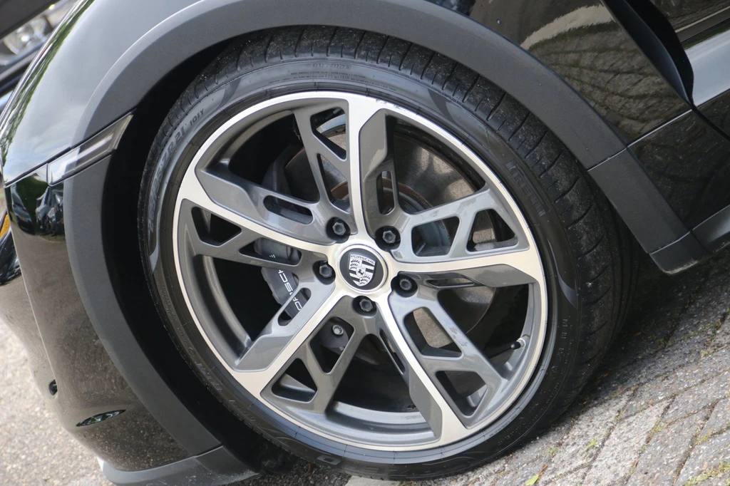 Porsche Taycan – foto 9