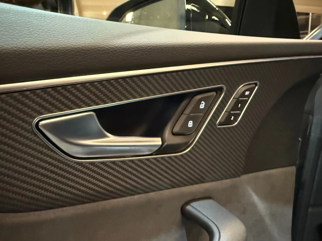 Audi Q8 – foto 23