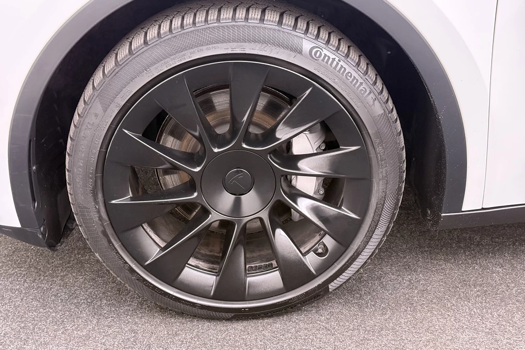 Tesla Model Y – foto 7