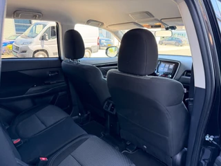 Mitsubishi Outlander – thumbnail 23