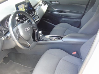Toyota C-HR – thumbnail 14
