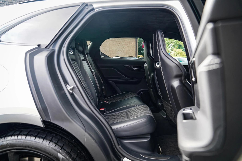 Jaguar F-PACE – foto 33