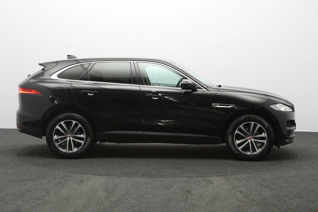 Jaguar F-PACE – foto 6