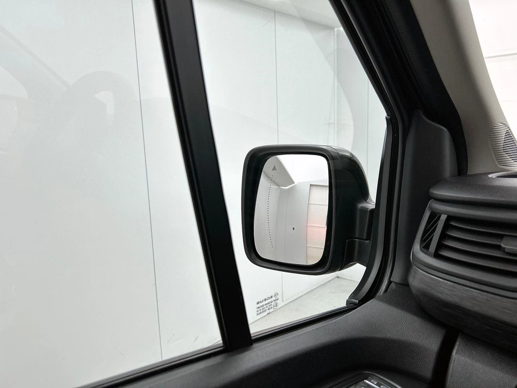 Renault Trafic – foto 21