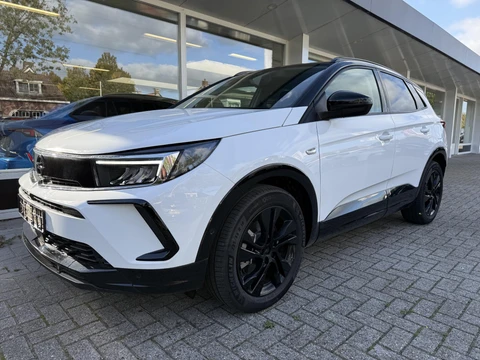 Opel Grandland 1.6 Turbo Plug-In Hybrid GS | 2 KM | Climate & Adaptive Cruise Control | Navigatie | 360 Camera |