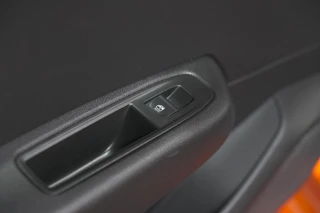 Renault Clio – thumbnail 32
