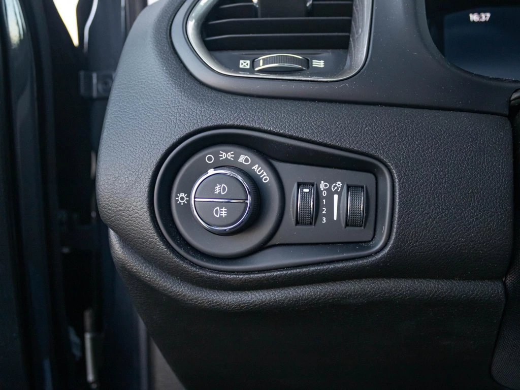 Jeep Renegade – foto 21