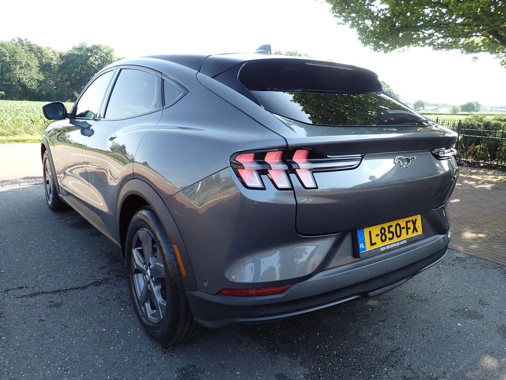 Ford Mustang Mach-E – foto 3