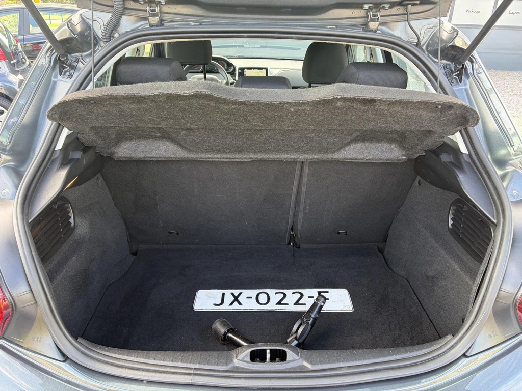 Peugeot 208 – foto 33