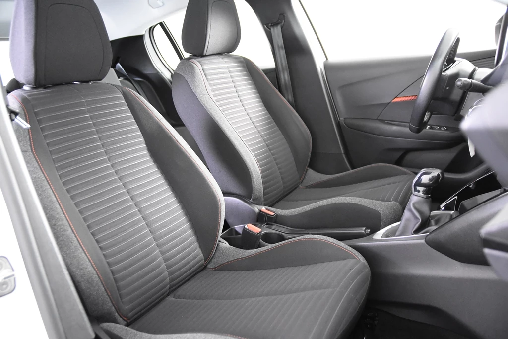 Peugeot 208 – foto 12