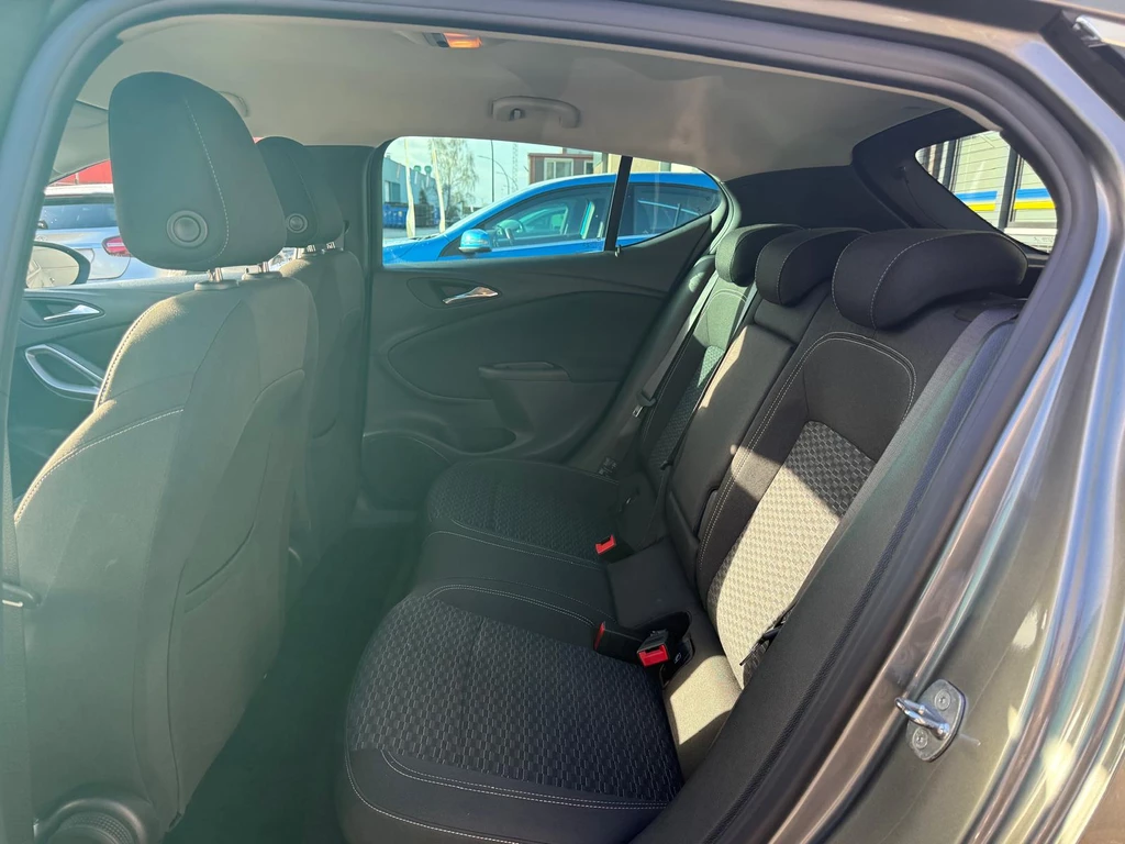 Opel Astra – foto 30