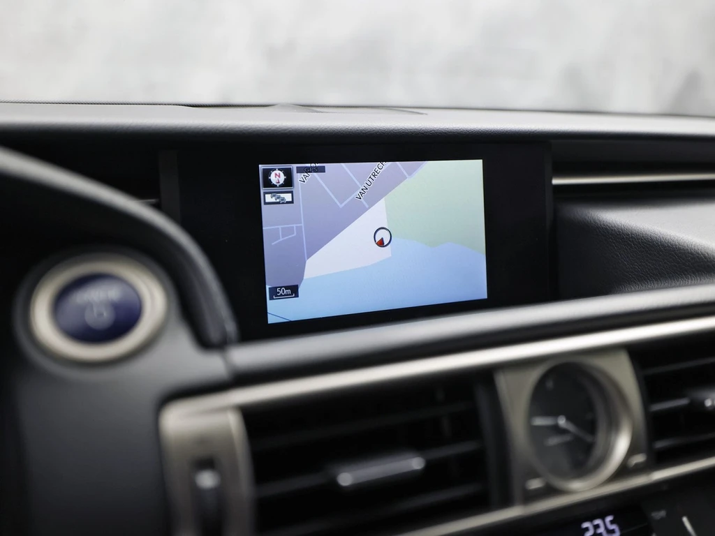 Lexus IS – foto 10