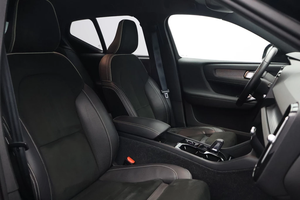 Volvo XC40 – foto 28