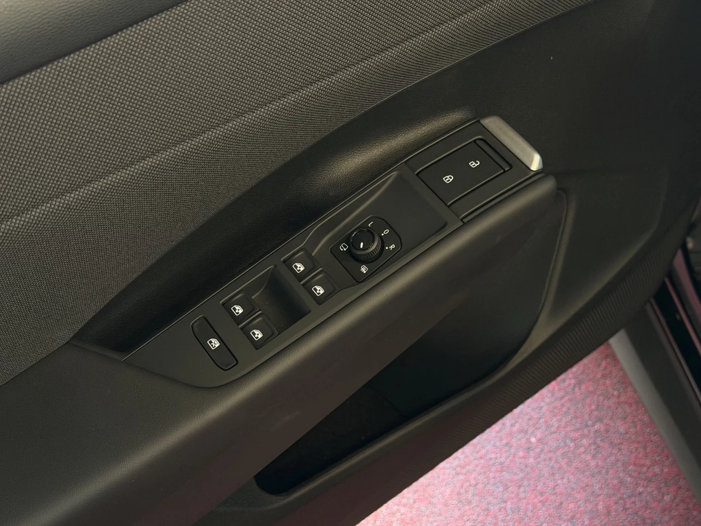 Volkswagen T-Roc – foto 31