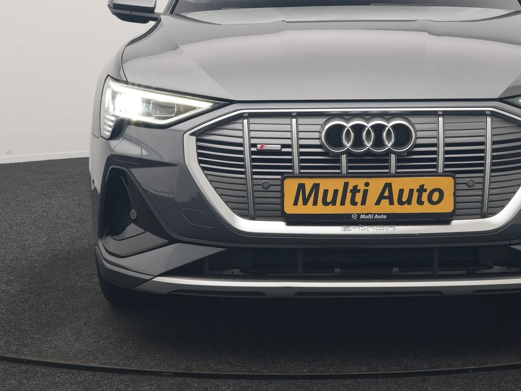 Audi e-tron – foto 10