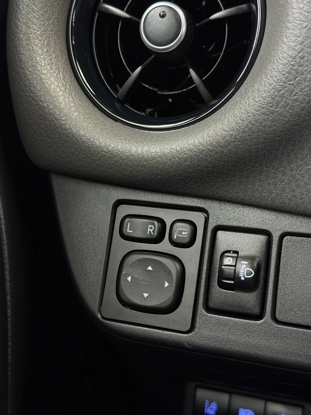 Toyota Yaris – foto 23