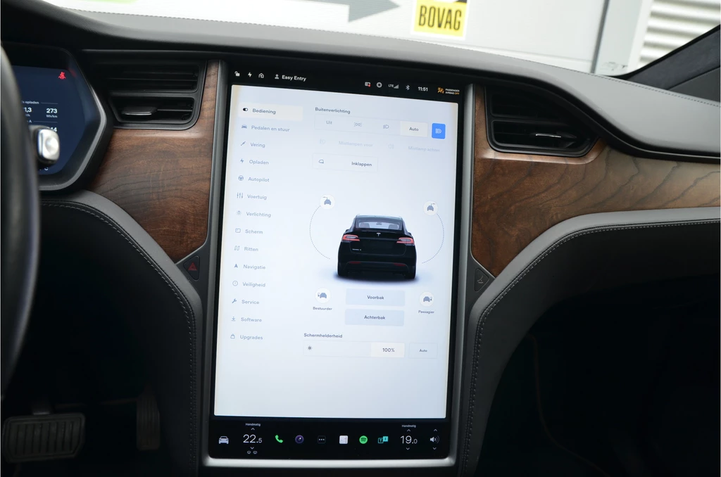 Tesla Model X – foto 21