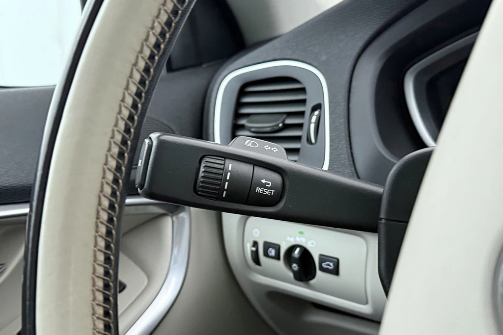 Volvo V40 – foto 35