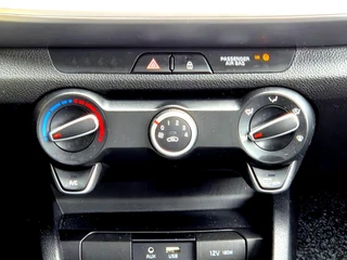 Kia Stonic – thumbnail 34