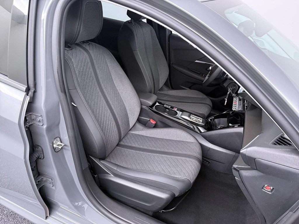 Peugeot 208 – foto 42