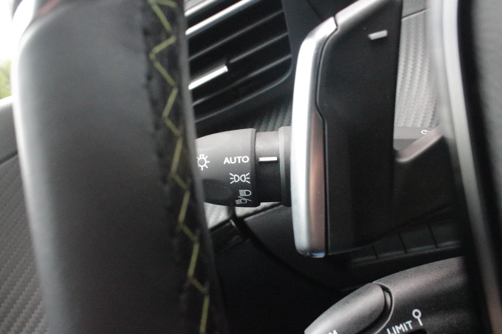 Peugeot 208 – foto 34