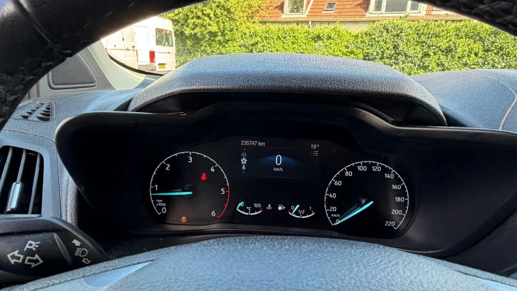 Ford Transit Connect – foto 24