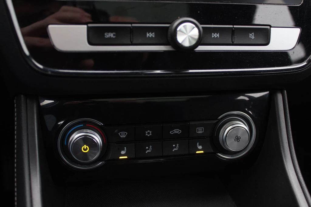 MG ZS EV – foto 21
