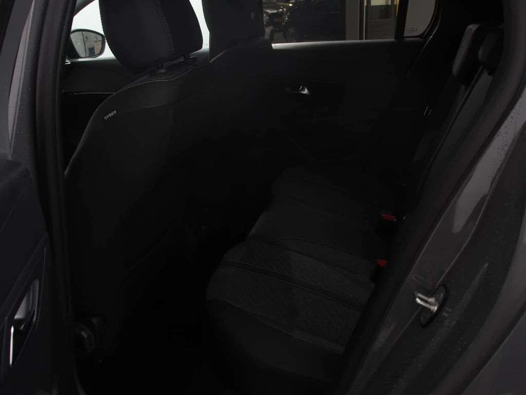 Peugeot e-208 – foto 14