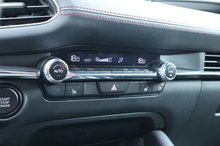 Mazda 3 – thumbnail 18