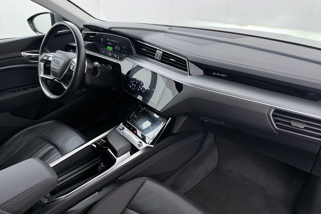 Audi Q8 e-tron – foto 19