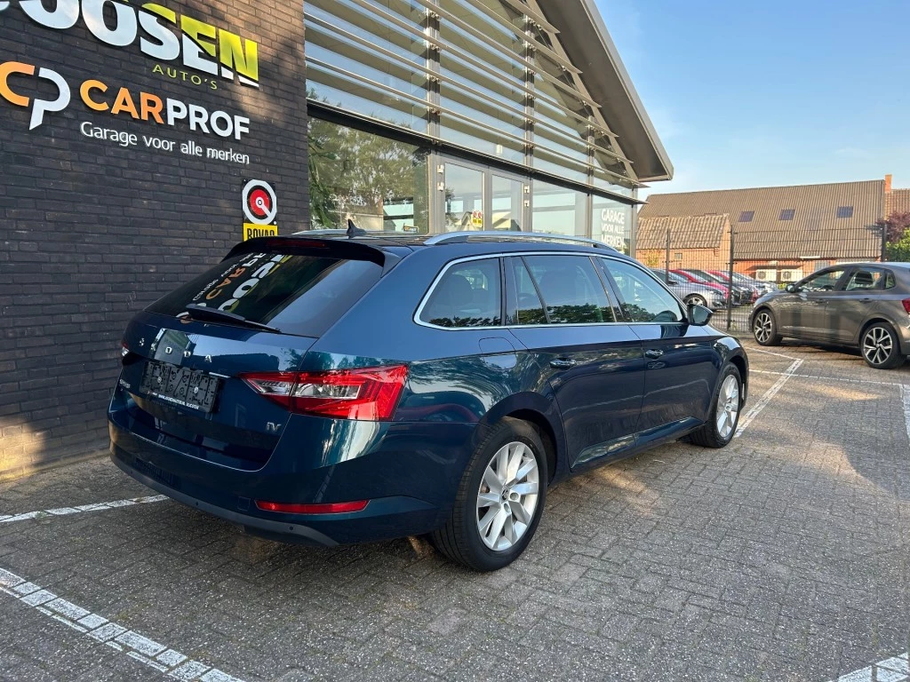 Škoda Superb – foto 8