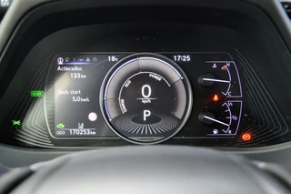 Lexus UX – thumbnail 23