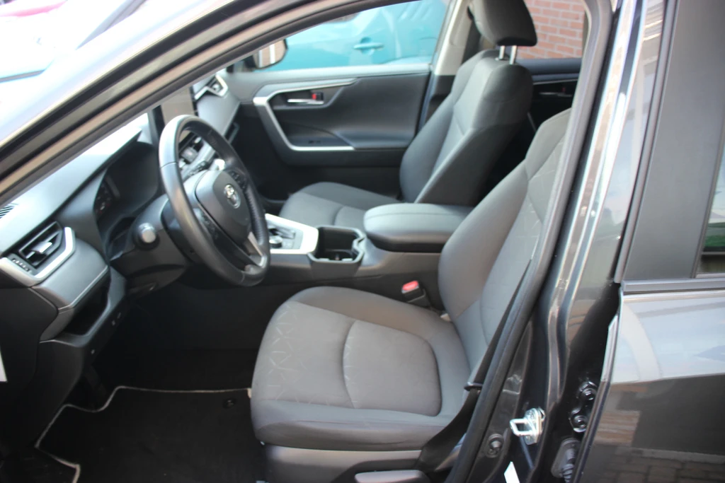 Toyota RAV4 – foto 13