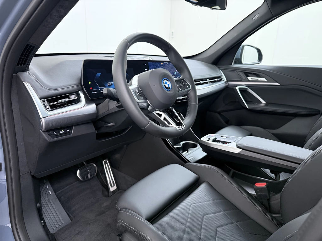 BMW iX1 – foto 13