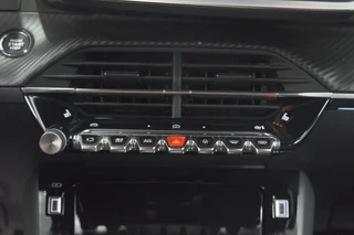 Peugeot 208 – thumbnail 36