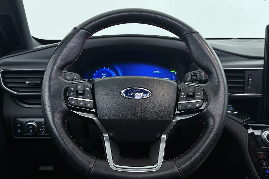 Ford Explorer – foto 39